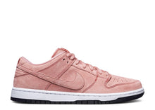 Cargar imagen en el visor de la galería, Nike SB&#39;s Dunk Low &quot;Pink Pig&quot;
